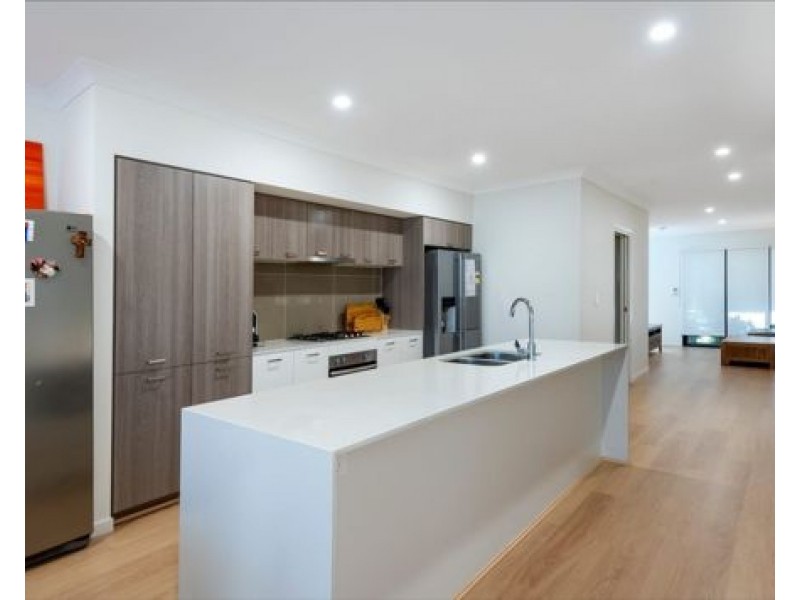 61 Kookaburra Circuit, Rochedale QLD 4123