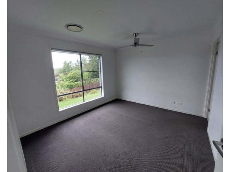 10 Victoria Court, Maudsland QLD 4210