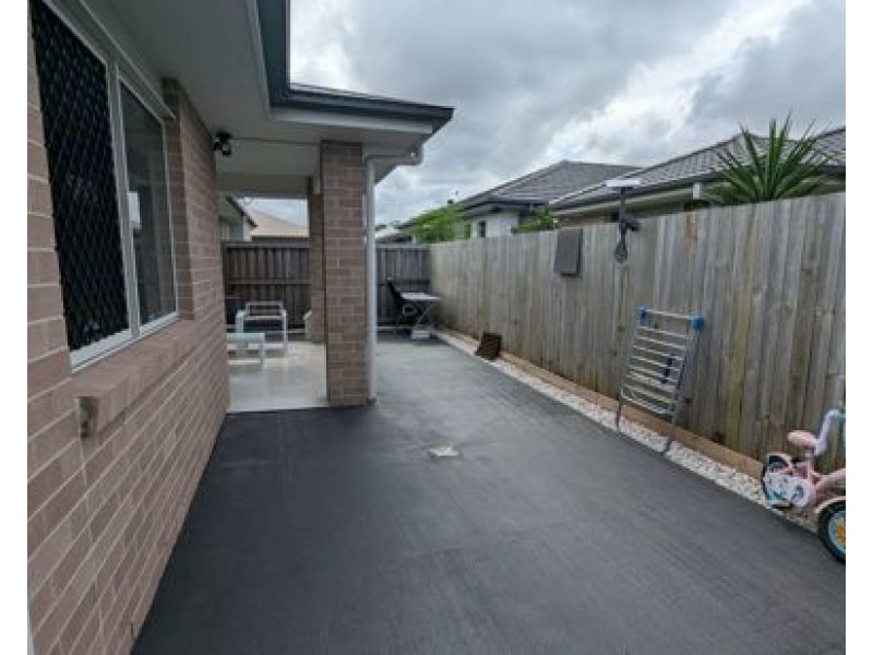 13 Aspen Way, Arundel QLD 4214