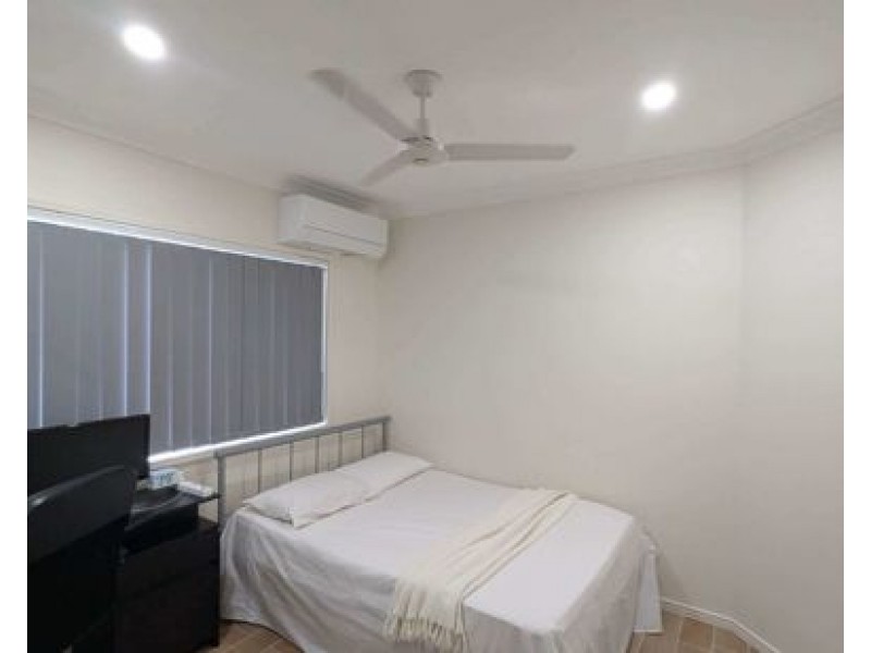 13 Aspen Way, Arundel QLD 4214