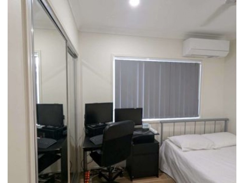 13 Aspen Way, Arundel QLD 4214