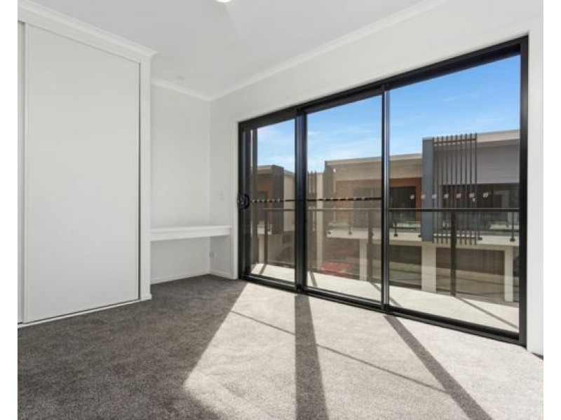 6/ 79 Macadie Way, Merrimac QLD 4226