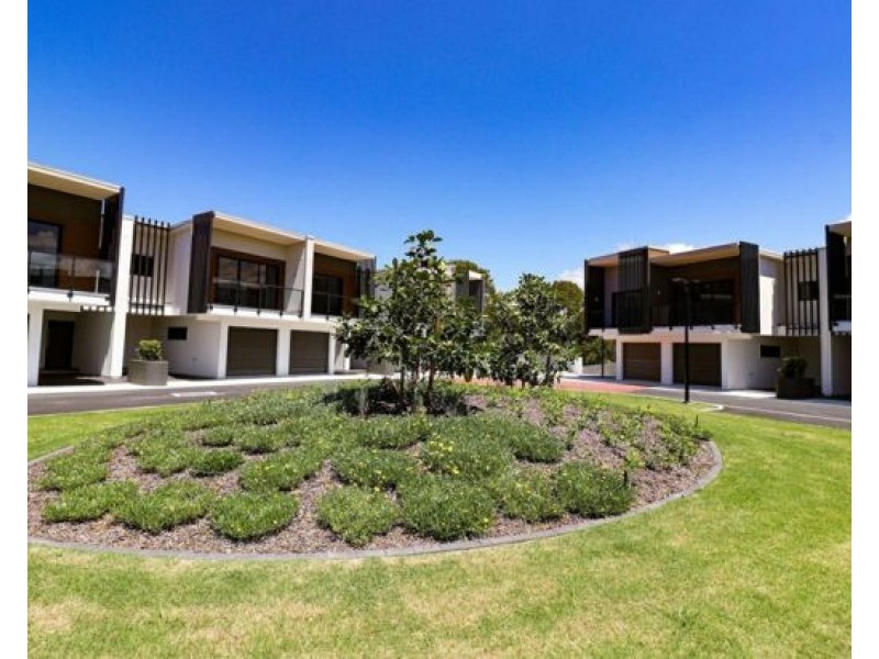 6/ 79 Macadie Way, Merrimac QLD 4226