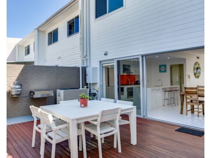 12 South Bay Drive, Varsity Lakes QLD 4227