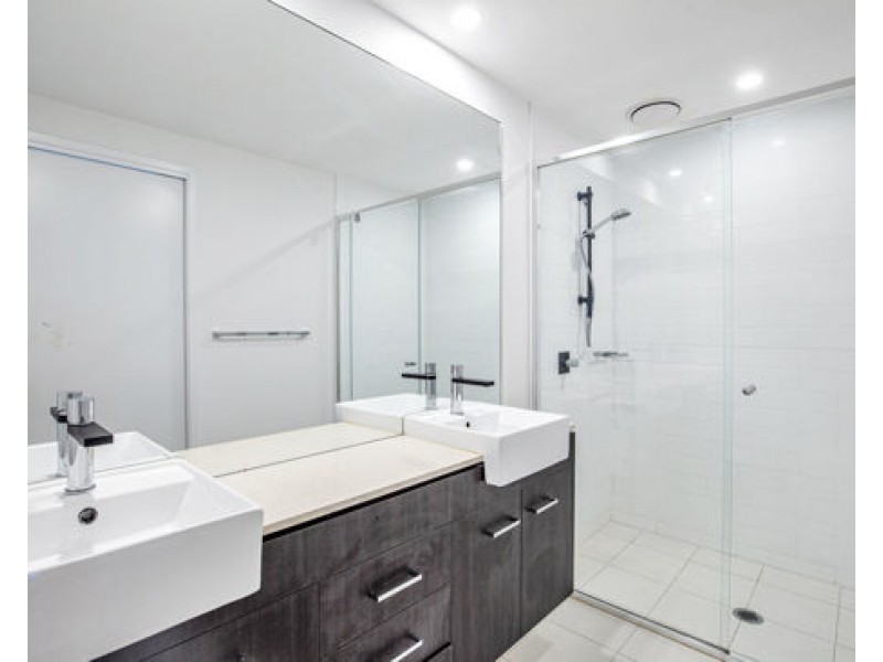 21001/25 East Quay Drive, Biggera Waters QLD 4216