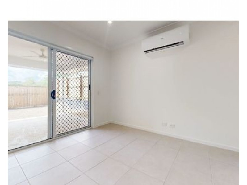 35 Jockey Crescent, South Ripley QLD 4306