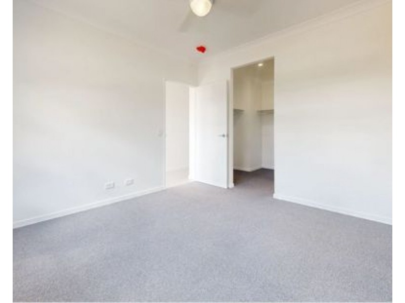 35 Jockey Crescent, South Ripley QLD 4306