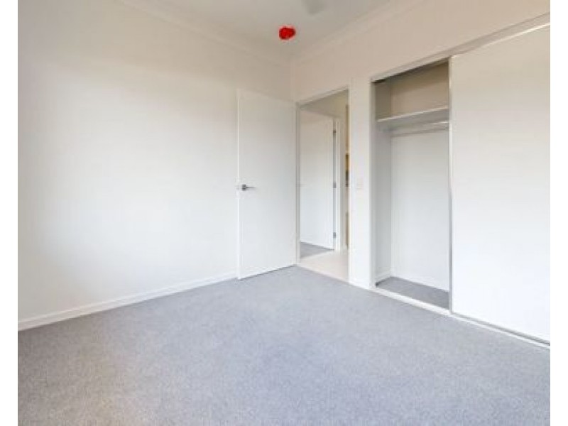 35 Jockey Crescent, South Ripley QLD 4306