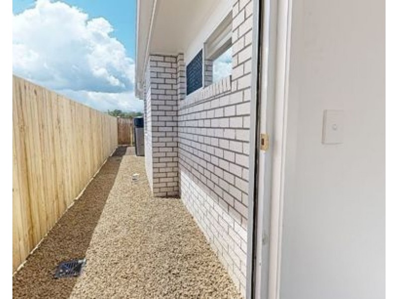 35 Jockey Crescent, South Ripley QLD 4306