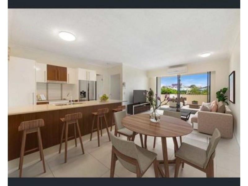 21/171 Scarborough Street, Southport QLD 4215