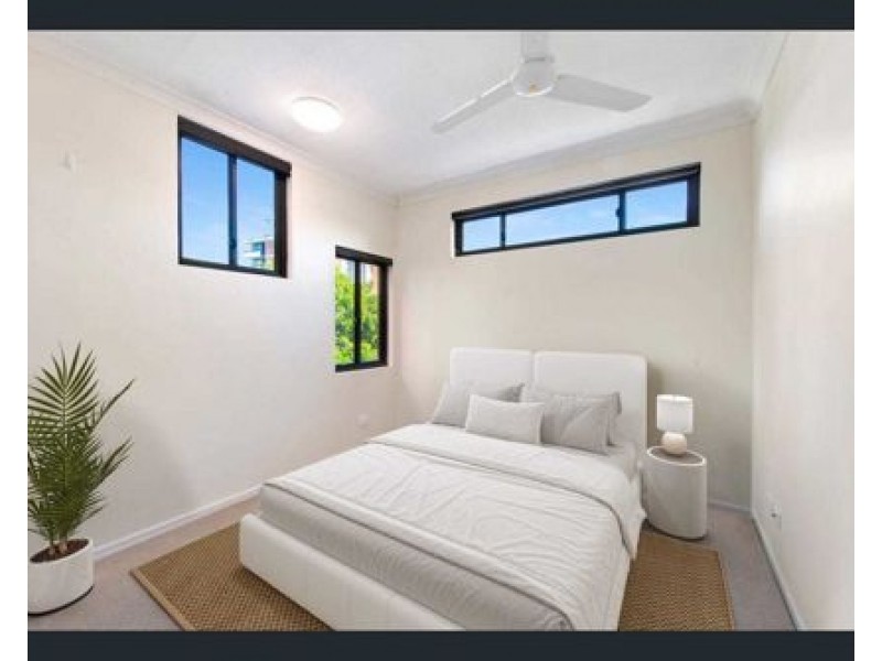 21/171 Scarborough Street, Southport QLD 4215