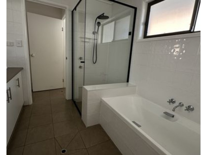 8 San Mateo Blvd, Ashmore QLD 4214