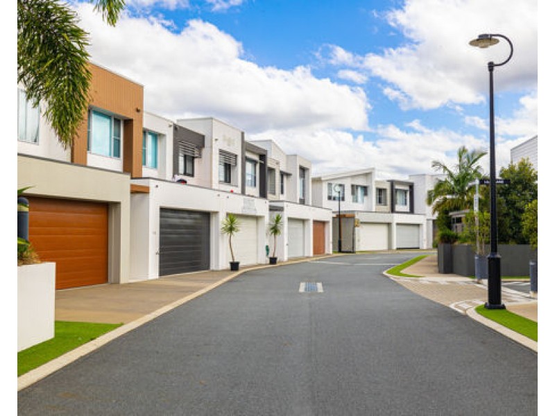 212/2 Bella Avenue, Robina QLD 4226