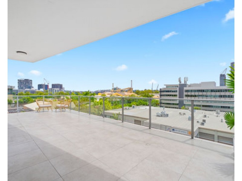 504/5 Cameron Street, South Brisbane QLD 4101