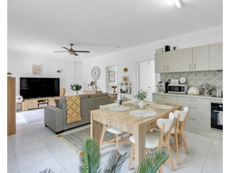 Unit 1 /201-203 Aumuller Street, Bungalow QLD 4870