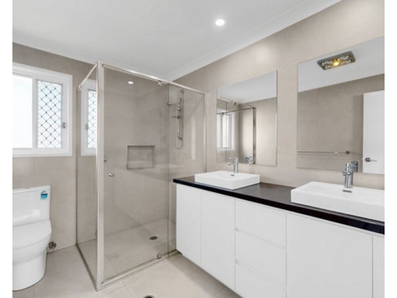 12 Ventura Street, Pallara QLD 4110