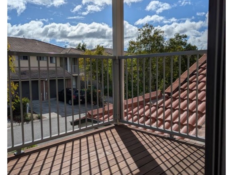 15 131 McAuley Parade, Pacific Pines QLD 4211