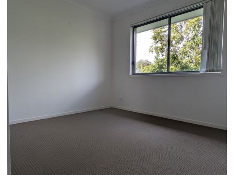 15 131 McAuley Parade, Pacific Pines QLD 4211