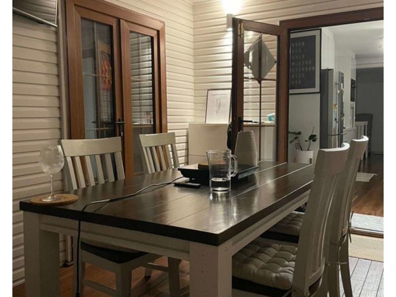 91 Ellen St., Oxley QLD 4075