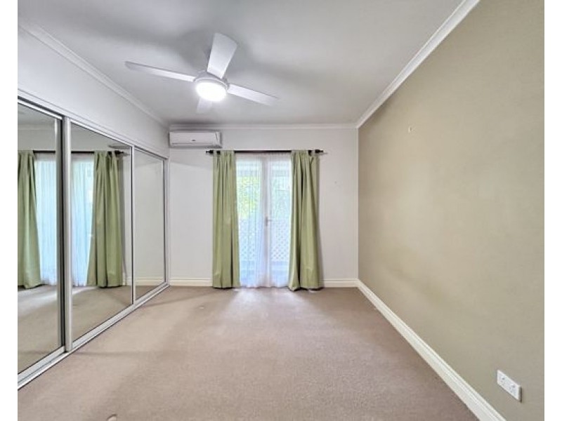 48 Rholanda Cres, Springwood QLD 4127
