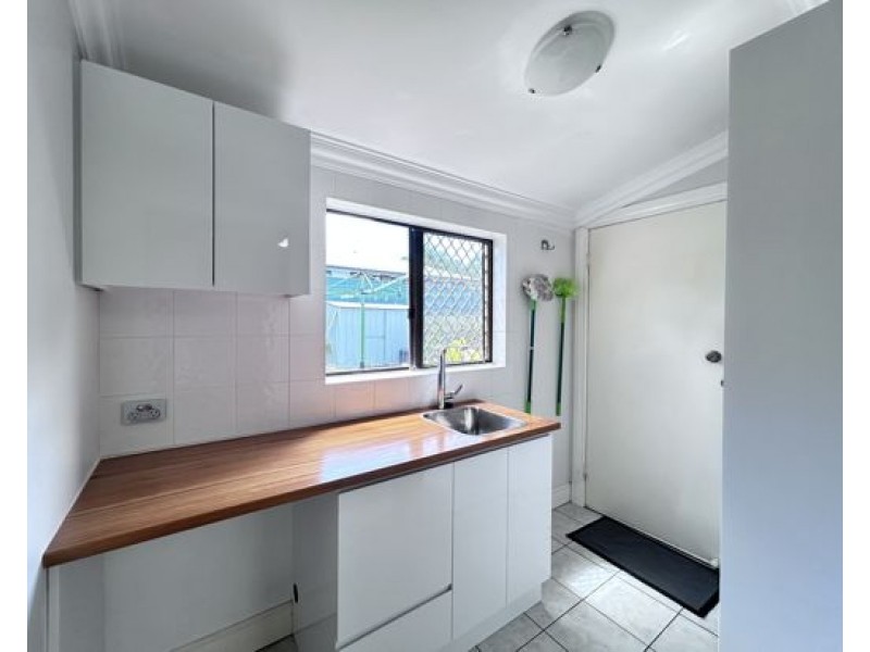 48 Rholanda Cres, Springwood QLD 4127