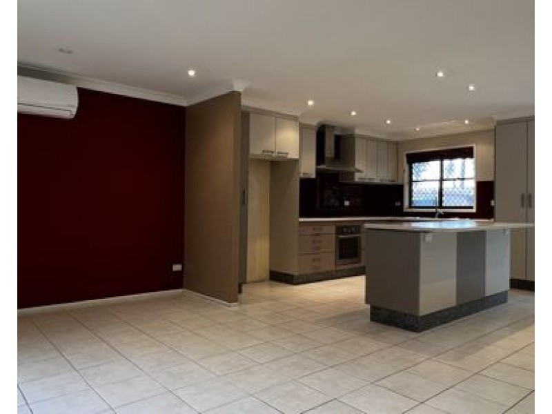 12 Honeybrook St, Runcorn QLD 4113