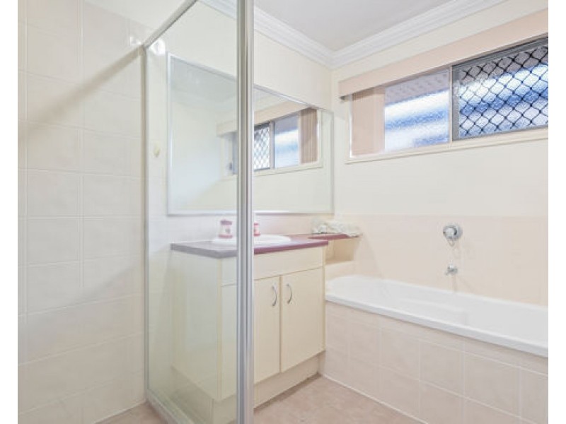 1 Otter Court, Rothwell QLD 4022