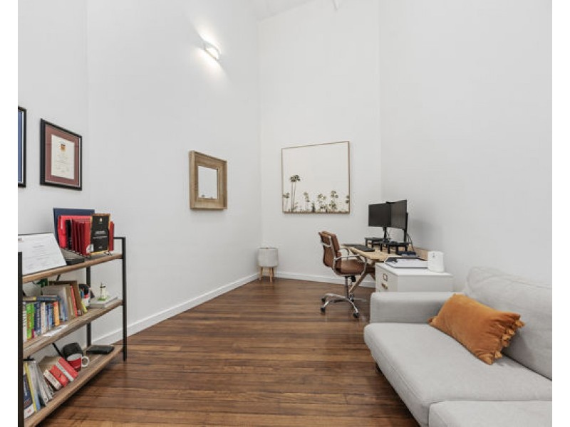 ID:21477337/64 Macquarie, Teneriffe QLD 4005