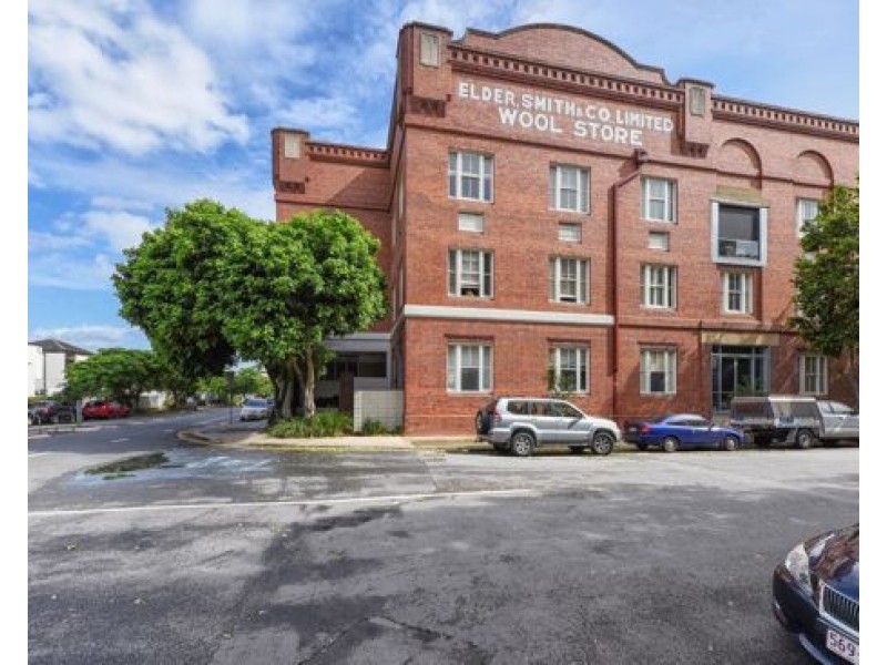 ID:21477337/64 Macquarie, Teneriffe QLD 4005