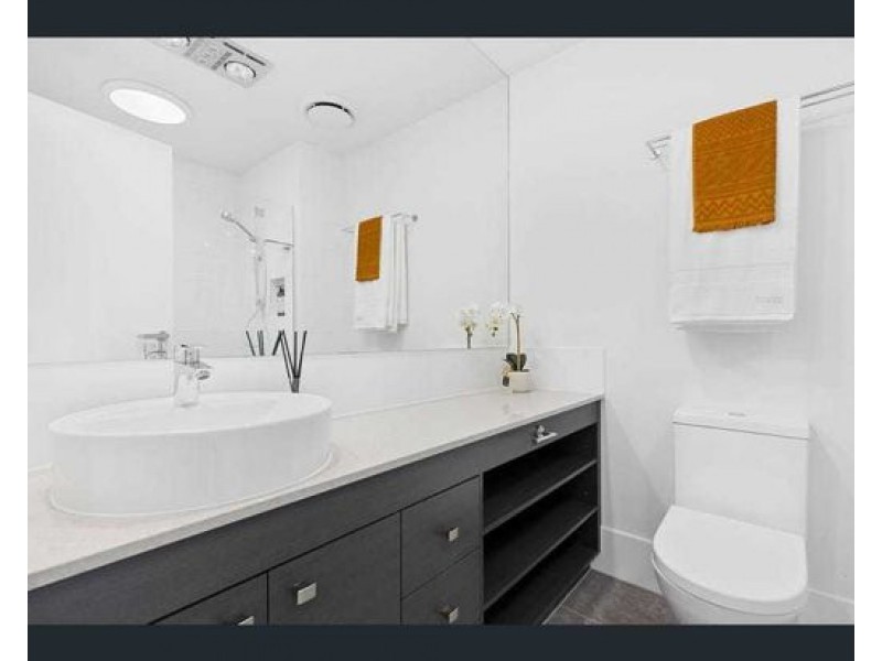 ID:21477586 172 Venner Road, Yeronga QLD 4104