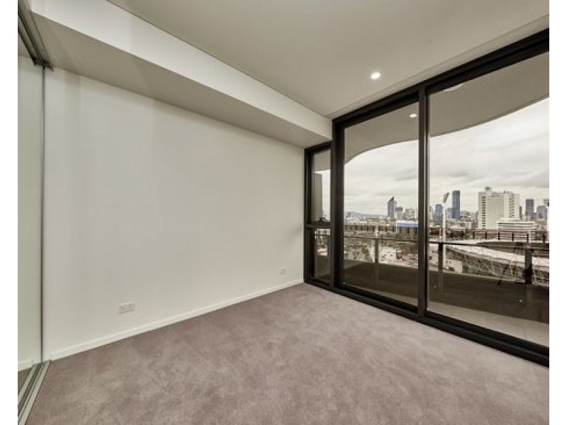 1804/62 Logan Road, Woolloongabba QLD 4102