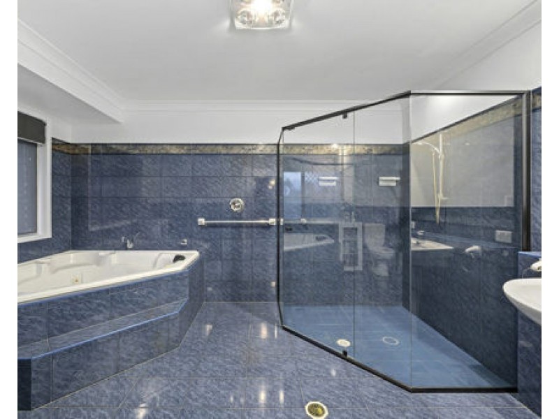 87-91 Birdsville St, Greenbank QLD 4124