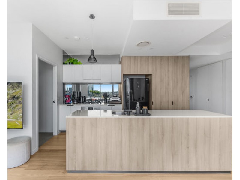 1405/4 Edmondstone Street, South Brisbane QLD 4101