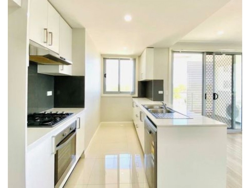 401/8 Cornelia Rd, Toongabbie NSW 2146