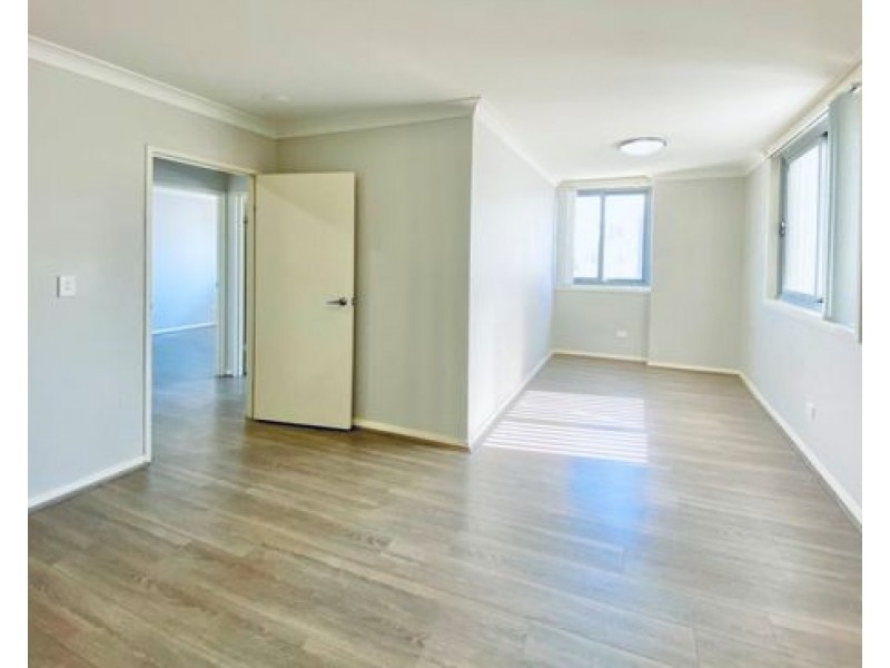 401/8 Cornelia Rd, Toongabbie NSW 2146