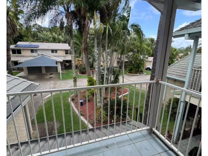 15/14 Liam Court Labrador, Labrador QLD 4215