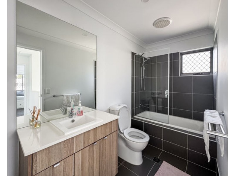 1/15 Mayfair Street, Doolandella QLD 4077