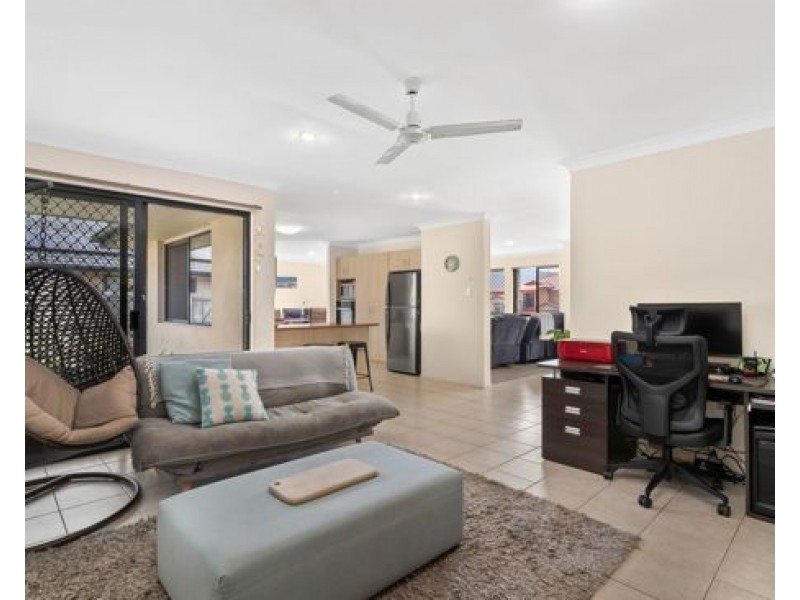 15 PADDY PLACE, Oxenford QLD 4210