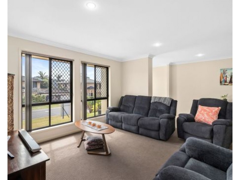 15 PADDY PLACE, Oxenford QLD 4210