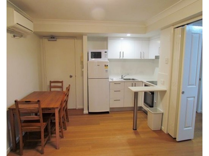 5A/41 WATSON ESPLANADE, Surfers Paradise QLD 4217