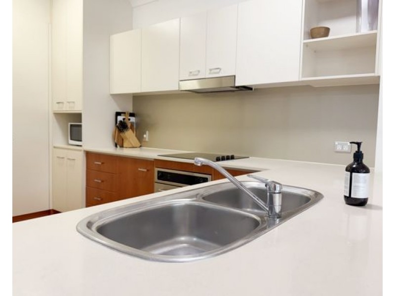 Unit 9/13-23 Bright Avenue, Labrador QLD 4215