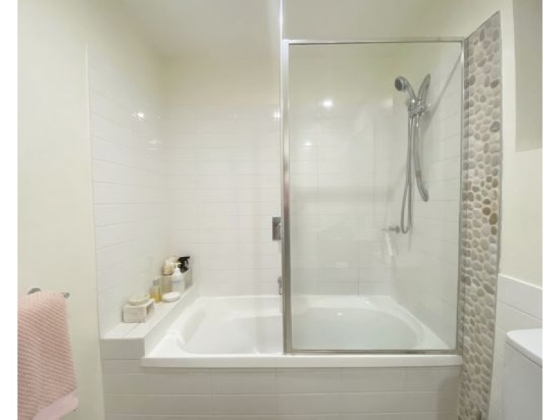 Unit 32/13-23 Bright Avenue, Labrador QLD 4215