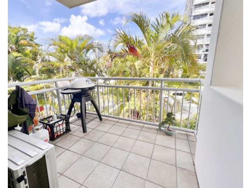 Unit 32/13-23 Bright Avenue, Labrador QLD 4215