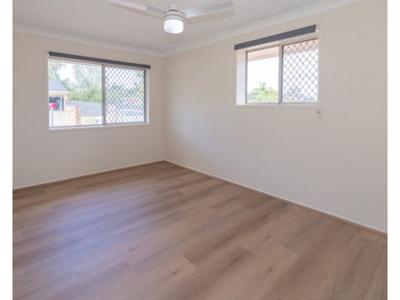 1 Lenore Crescent, Springwood QLD 4127