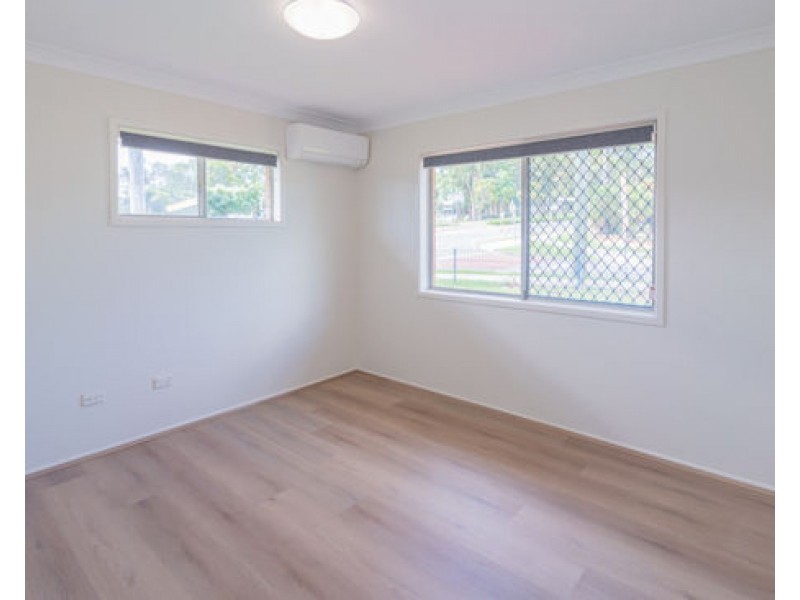 1 Lenore Crescent, Springwood QLD 4127