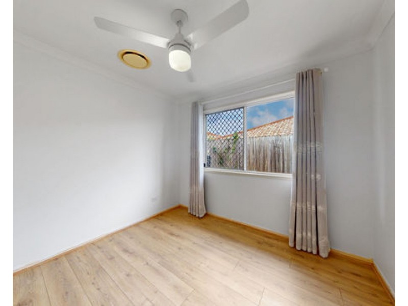 26 Pinedale Crescent, Parkinson QLD 4115