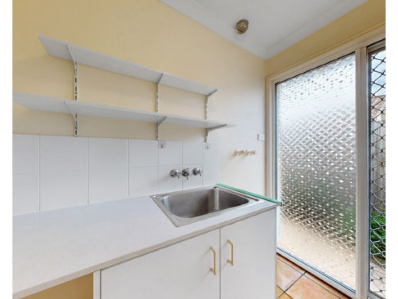 26 Pinedale Crescent, Parkinson QLD 4115