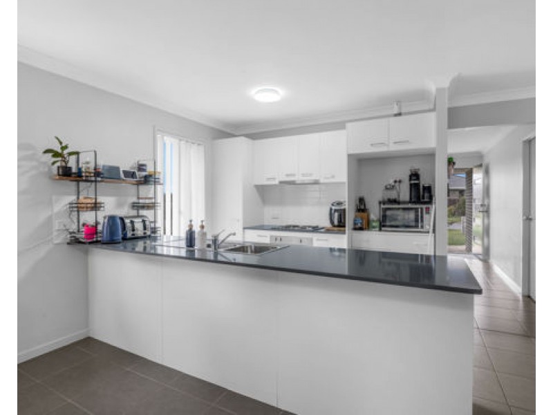 58 Maynes Street, Rosenthal Heights QLD 4370