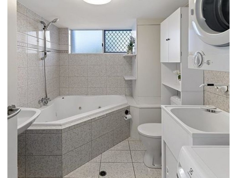 55-56 Paradise Island, Surfers Paradise QLD 4217