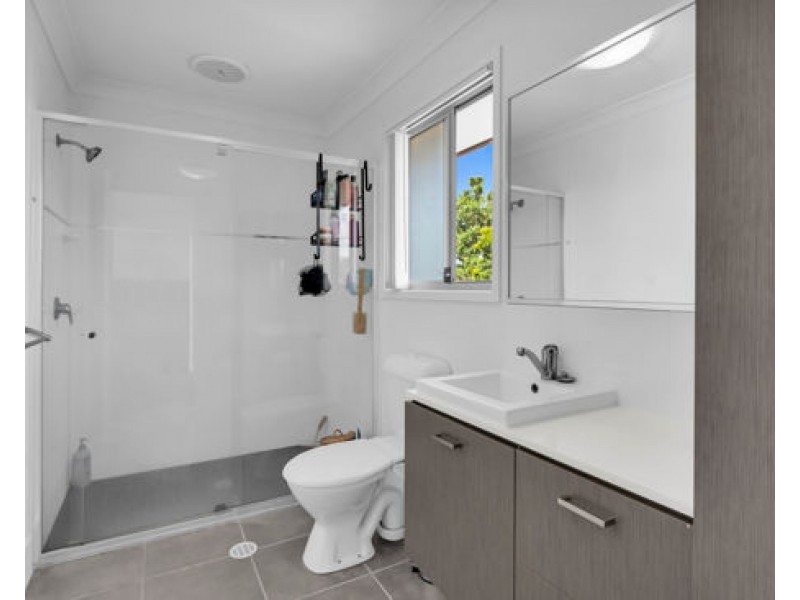 6 Clearwater Street, Bethania QLD 4205